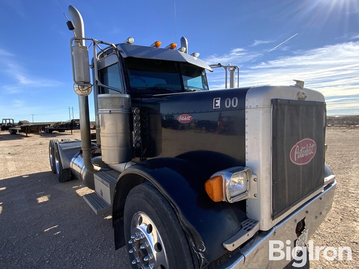 2007-peterbilt-379-image-11