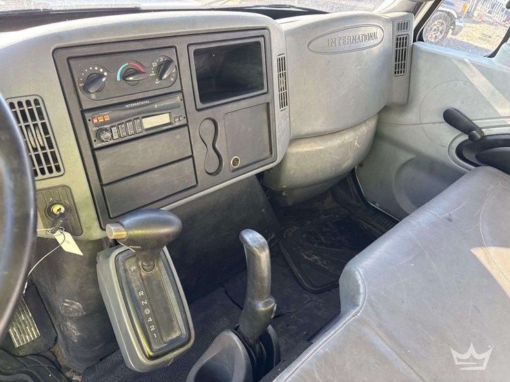 2005-international-durastar-4300-image-20