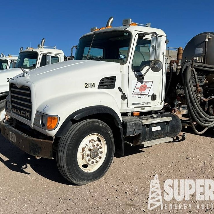 (x) 2006 MACK CV713 T/A Kill Truck, VIN-1M2AG11Y9...