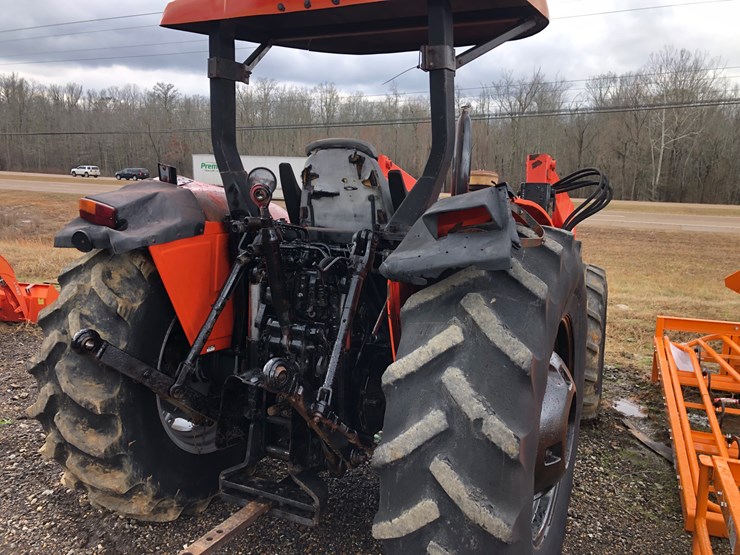 agco-allis-5670-image-4