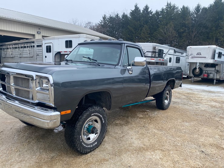 #324-•-1990-w250-dodge-ram-4wd-pickup-(has-wi-title)-(helenville,-wi)-image-1
