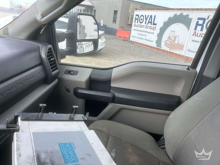 2019-ford-f550-image-37