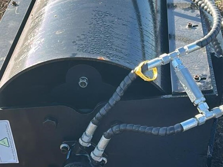 skid-steer-steel-roller-image-6