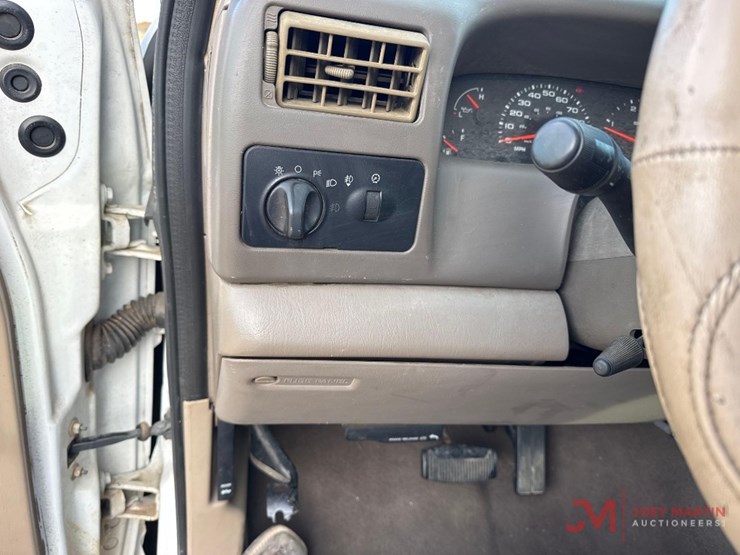 2004-ford-f250-image-32