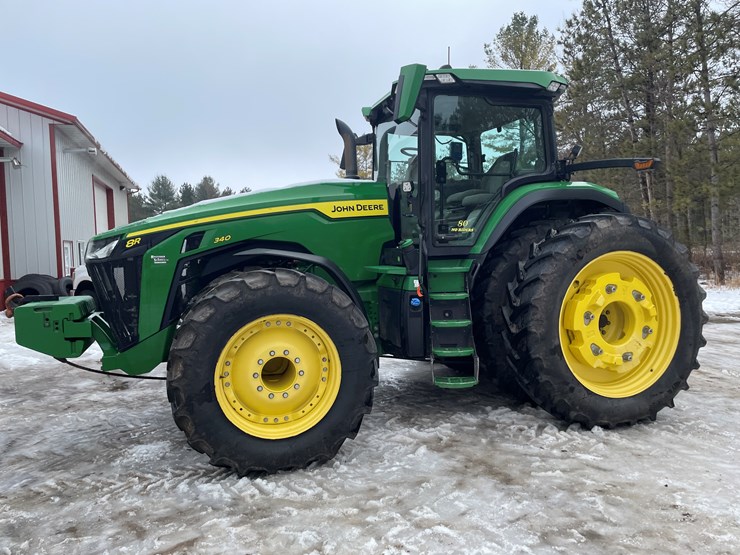 2020-john-deere-8r-340-image-11