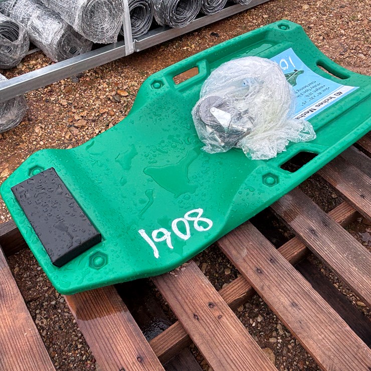 #8061 • 40IN MECHANIC CREEPER