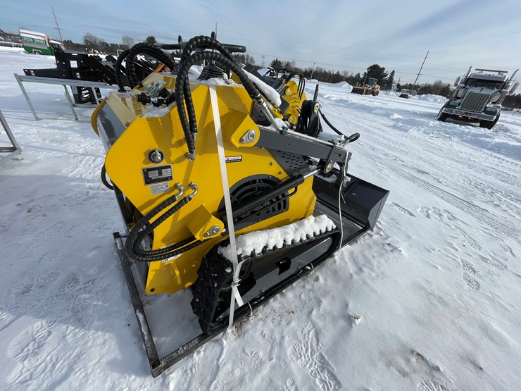 #156-•-landhero-mini-skid-steer-loader-(mosinee,-wi)-image-5