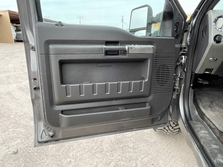 2011-ford-f250-lariat-image-60