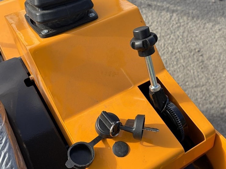 2025-vicsec-vc15-excavator-image-18