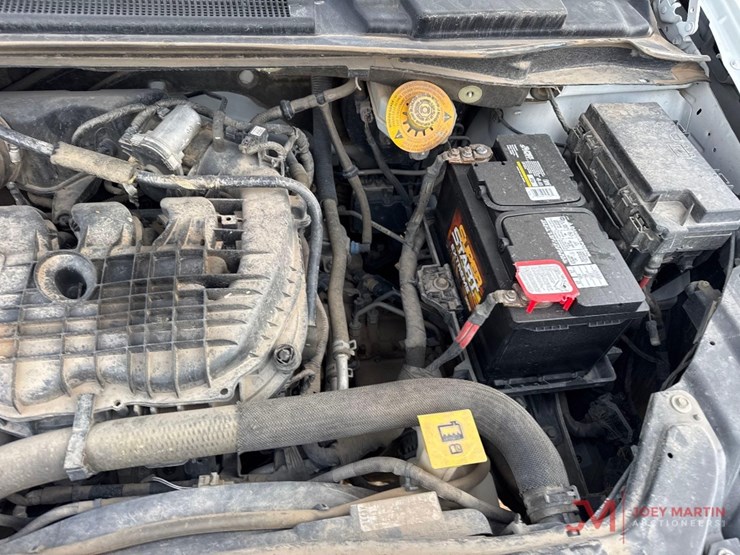 2015-dodge-grand-caravan-image-15