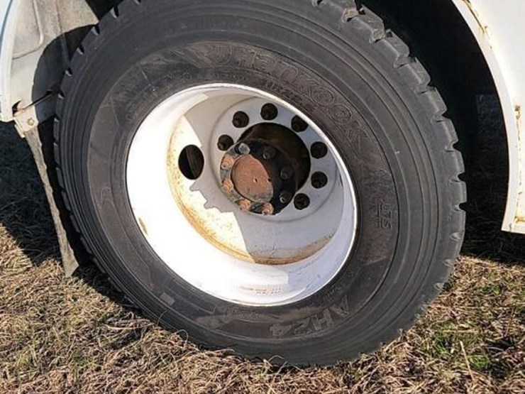 2005-international-durastar-4300-image-10