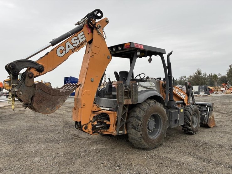 2018-case-580sn-image-3