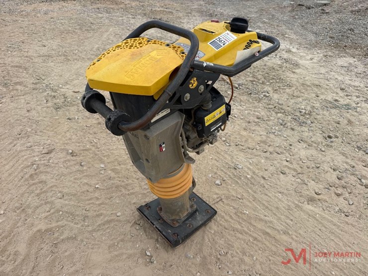 2015-bomag-bt65-image-4