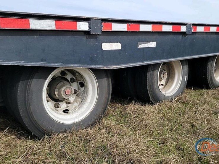 2015-globe-lowboy-image-8