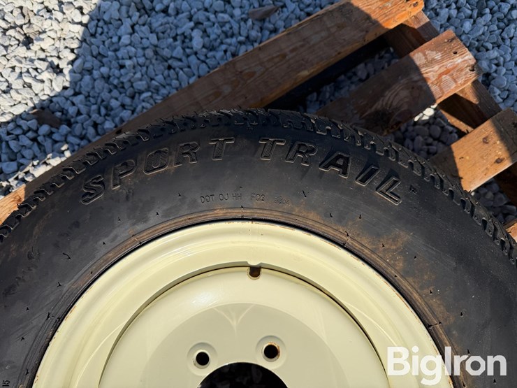 carlisle-st225/75r15-tire-&-5-bolt-rim-image-12