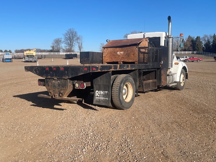 2006-kenworth-t300-image-5