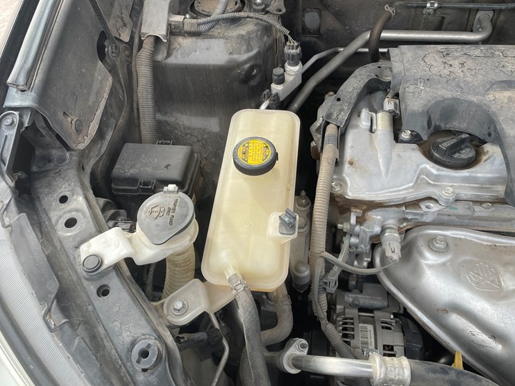 2013-toyota-rav4-image-31