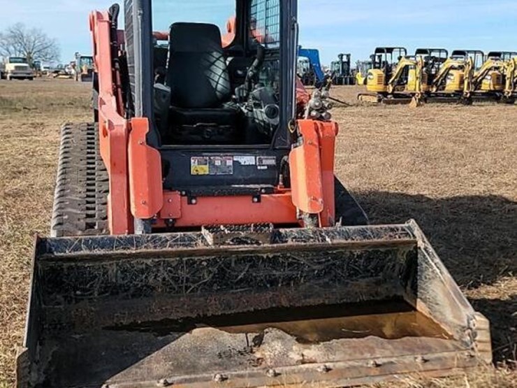 2019-kubota-svl95-2s-image-1