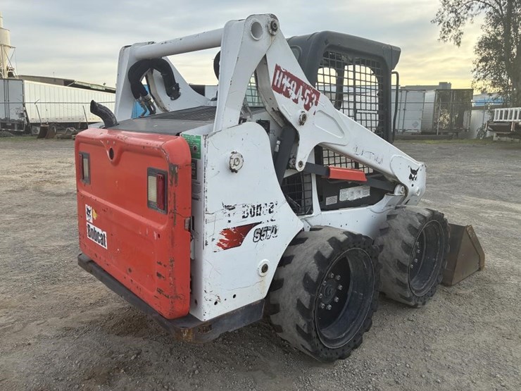 2018-bobcat-s570-image-3
