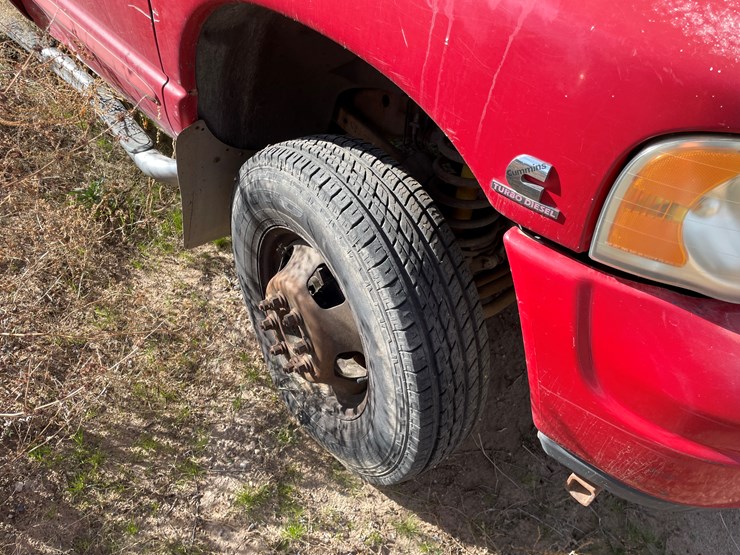 2004-dodge-3500-image-24