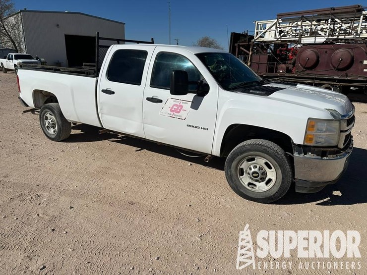 2014-chevrolet-2500-image-8