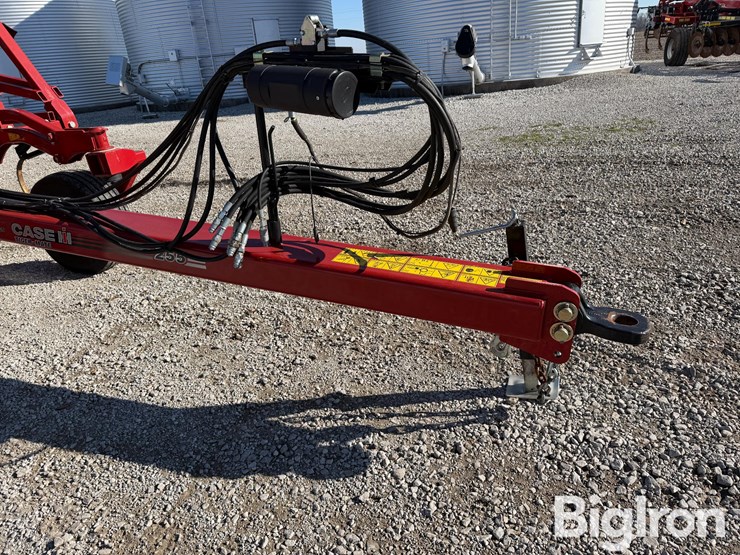2023-case-ih-255-image-11