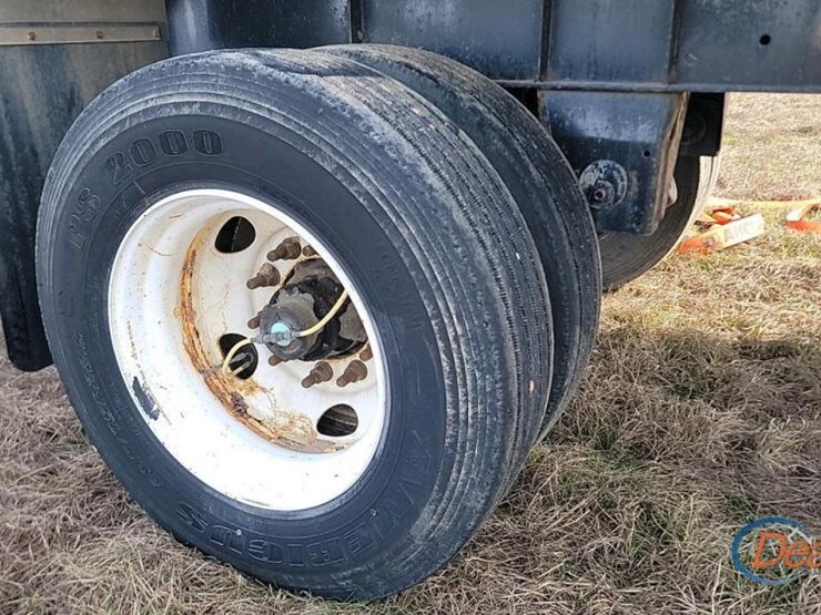 2016-great-dane-flatbed-image-5