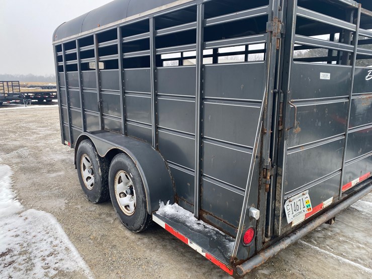 #360-•-2004-delta-stock-trailer-(has-wi-title)-(helenville,-wi)-image-5