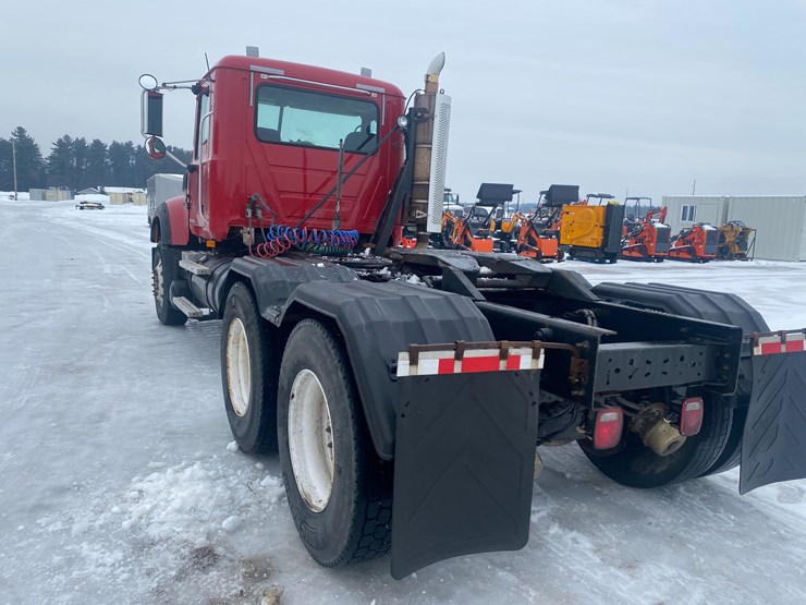#302-•-2009-mack-gu713-semi-tractor-(has-wi-title)-(mosinee,-wi)-image-12
