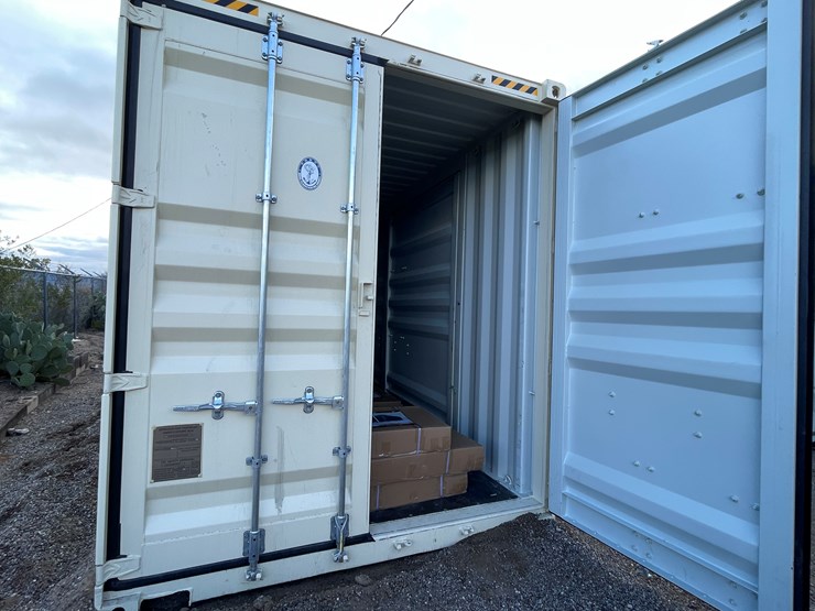 #200c-•-40'-container-image-31