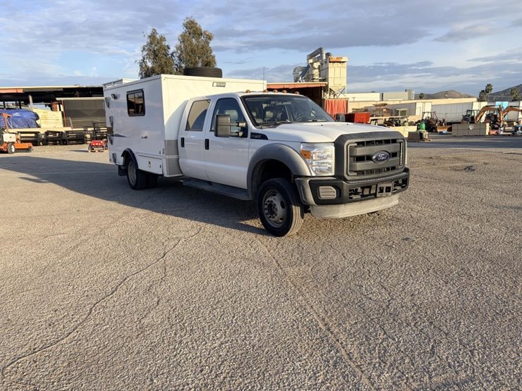 2012-ford-f550-image-2