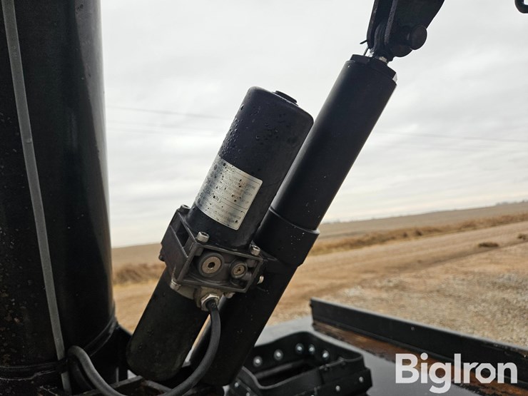 strobel-t/a-2-box-seed-tender-image-12