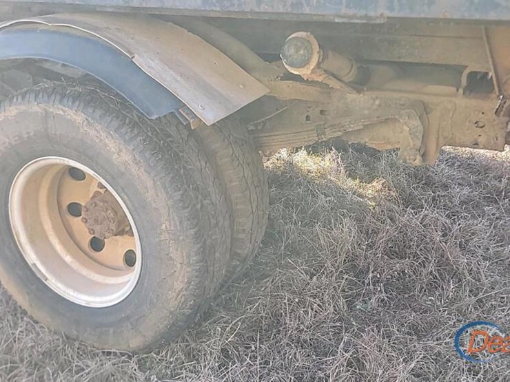 1996-ford-f350-image-11