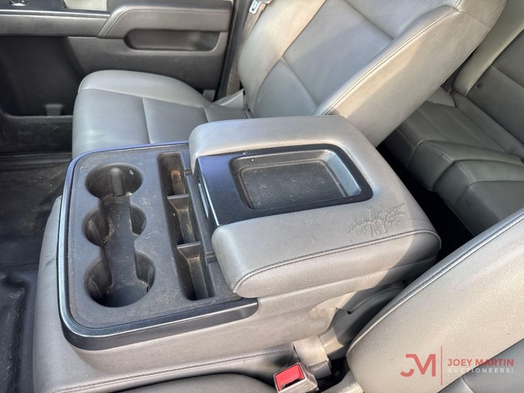 2016-chevrolet-silverado-3500-image-36