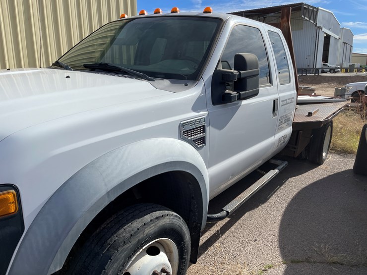 2008-ford-550-image-25