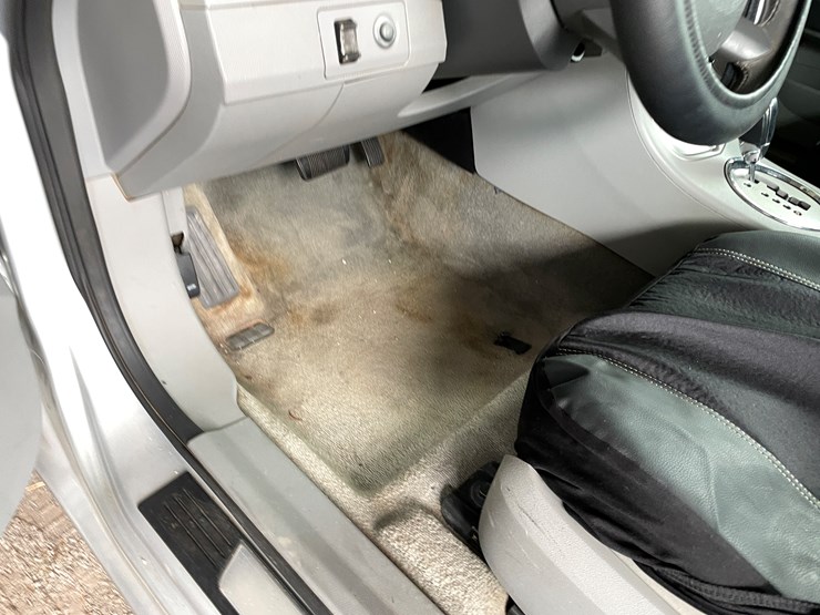 #108-•-2008-chrysler-sebring-(nm-title-in-delay)-image-32