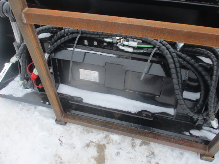 #6633-•-39"-mini-skid-steer-4-in-1-bucket-working-width:-39"bucket-volume:-396ibsworking-pressure:-16mpa-21mpa-image-4