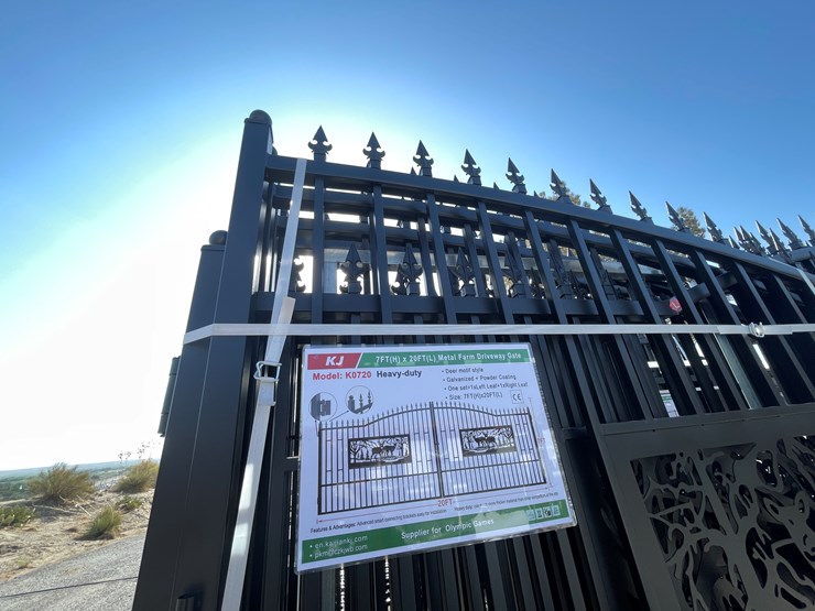 #3807-•-deer-motif-style-driveway-gates-image-5