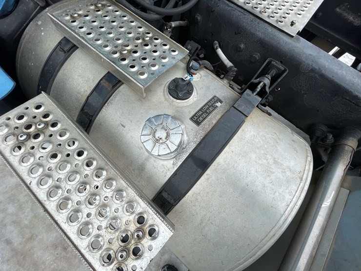 2014-international-prostar-image-53