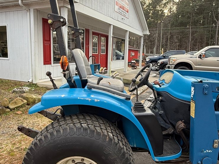 new-holland-1630-image-7