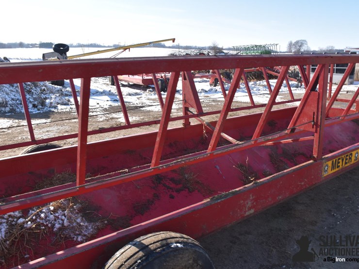 meyer-p-series-portable-feed-bunk-image-20