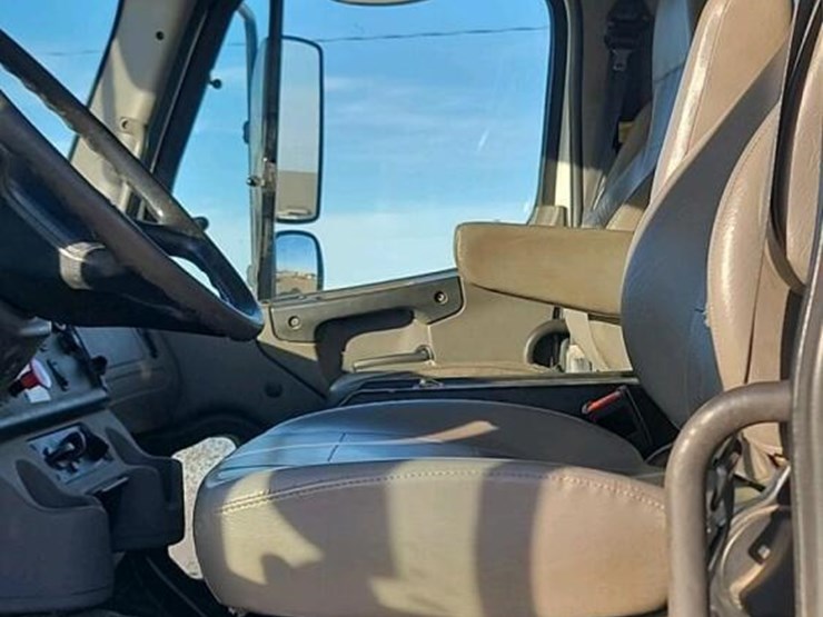 2014-freightliner-m2-digger-derrick-truck,-s/n-1fvhcydt0ehfs2852:-commander-5050,-135k-mi.-image-11