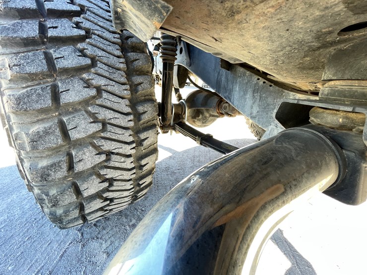 1995-jeep-wrangler-image-37