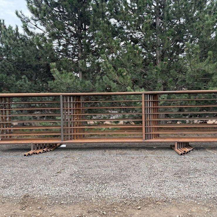 24' Freestanding Panels