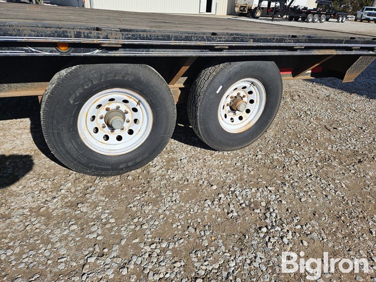 2008-neal-t/a-16'-gooseneck-flatbed-trailer-image-14