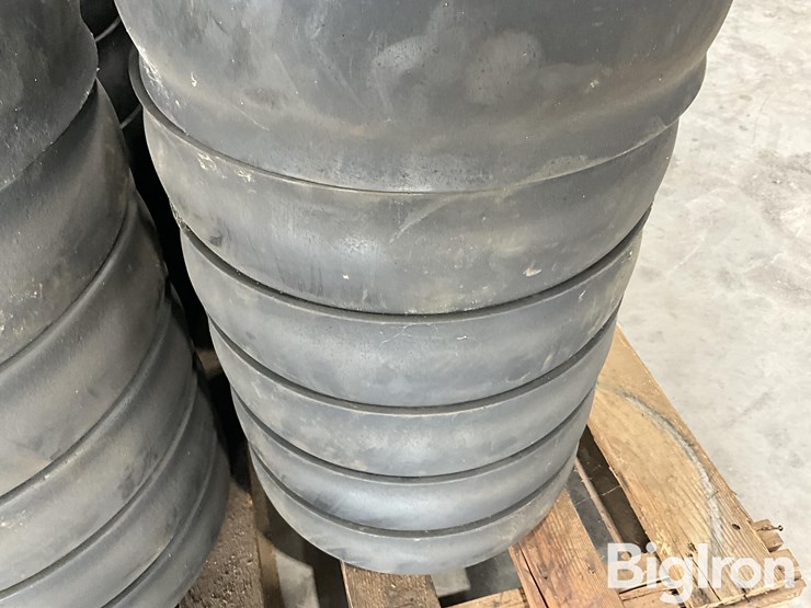 john-deere-xp-planter-row-unit-depth-gauge-wheels-image-12