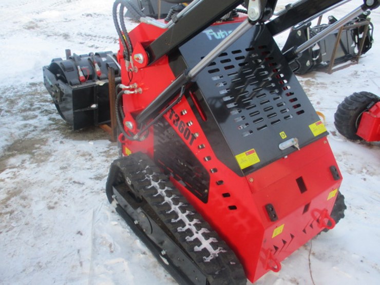 #6594-•-future-ft-360t-13.5hp-gasoline-engine,-electric-start-open-operator-station,-40-in-bucket-operating-load-550#-55"-max-dumping-height-image-2