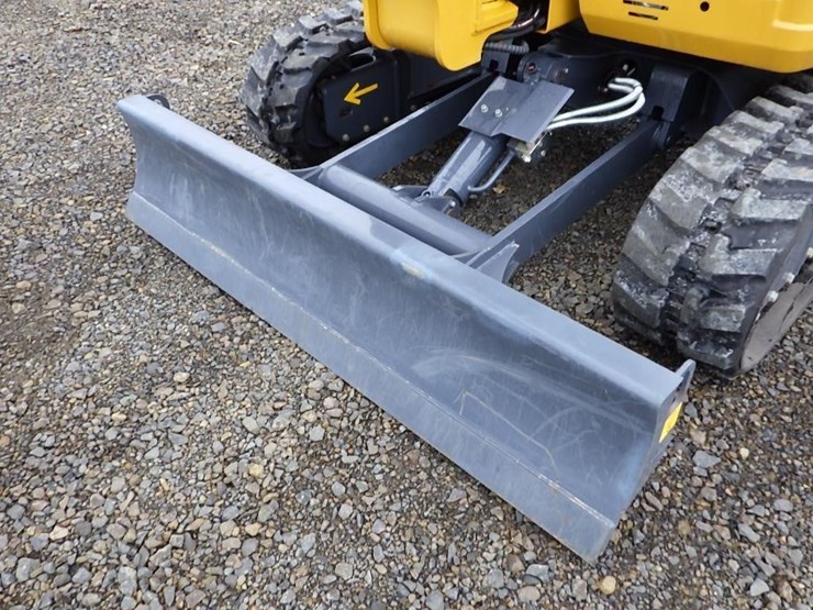 2022-xcmg-xe35u-image-14