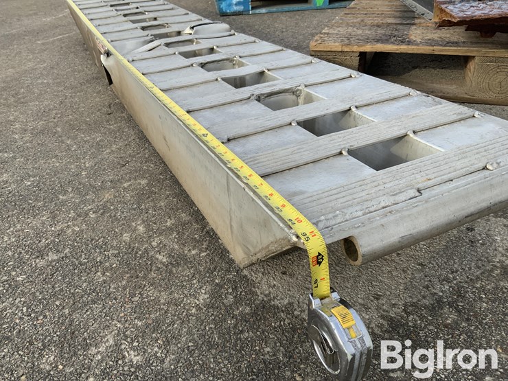 trailer-ramps,-shop-equipment-&-shovels-image-11