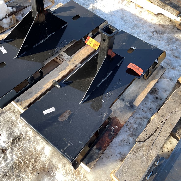 #18036 • Unused Skid Steer Hitch Receiver (Princeton, MN)